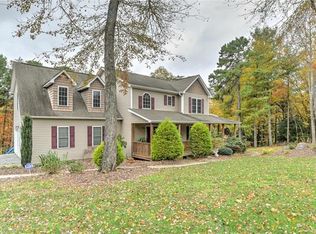 130 Wyatt Andrew Dr, Mills River, NC 28759