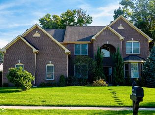 6677 W May Apple Dr, McCordsville, IN 46055