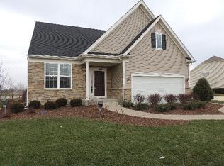 833 Colchester Dr, Oswego, IL 60543