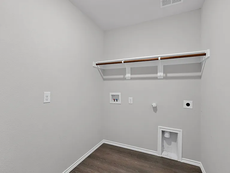 816 Glover Dr — Photo 23