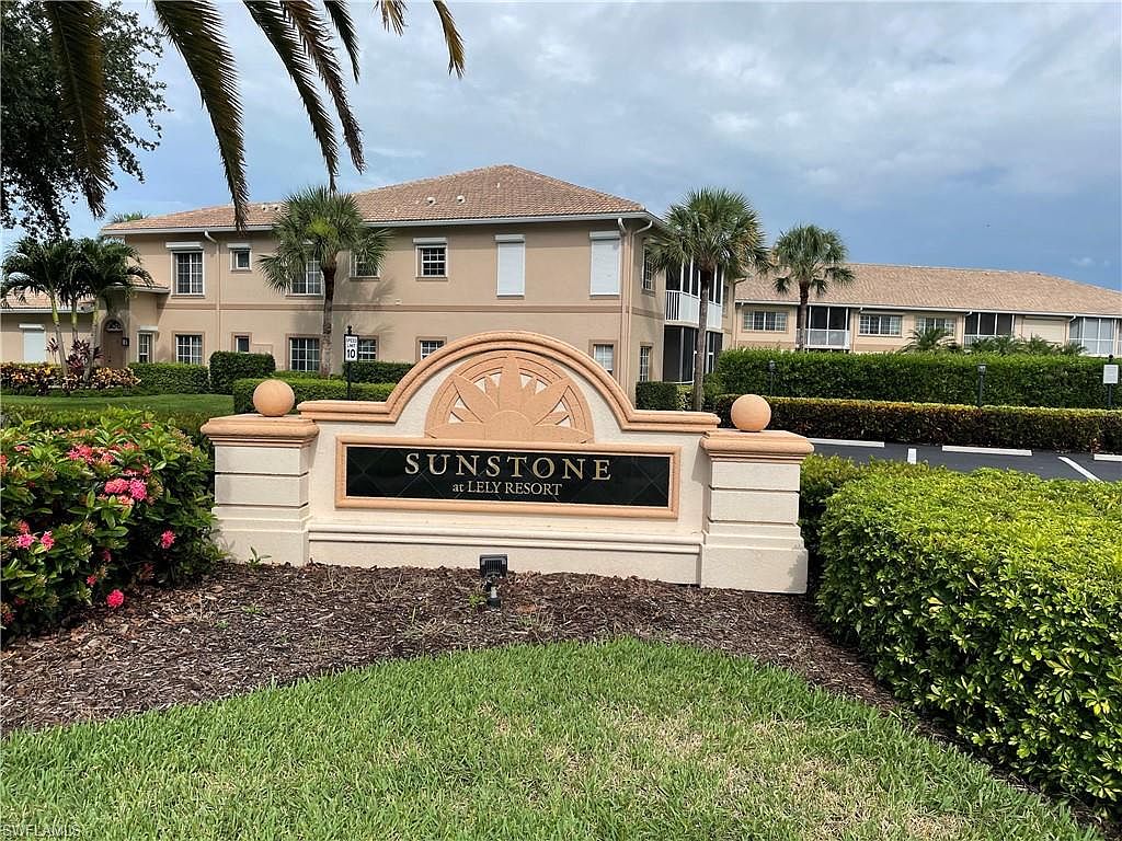 9061 Michael CIR #2, Naples, FL 34113 | MLS #224054249 | Zillow, image size:1024x768