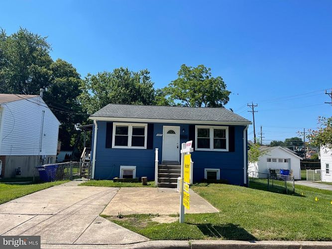 2nd image of 5003 Apache St