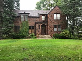 241 Oakwood Rd, Hopkins, MN 55343