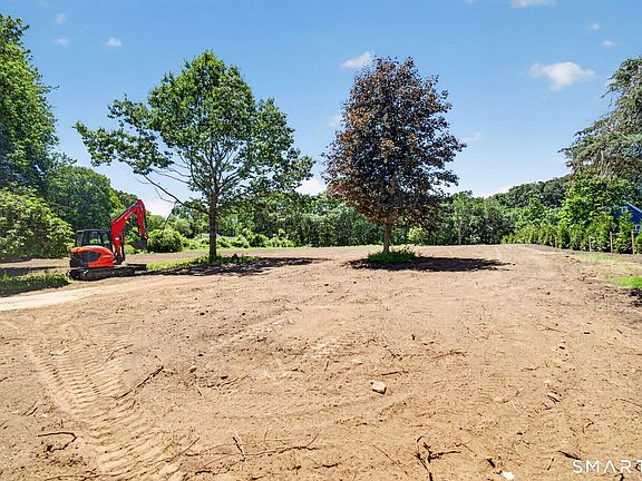 3rd image of 59 Montauk Avenue