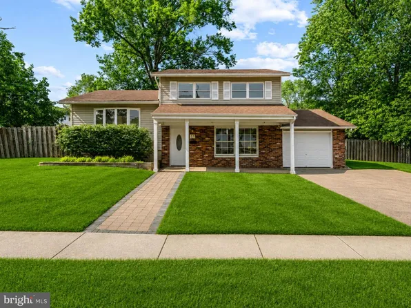 37 Bryant Dr, Jackson, NJ 08527