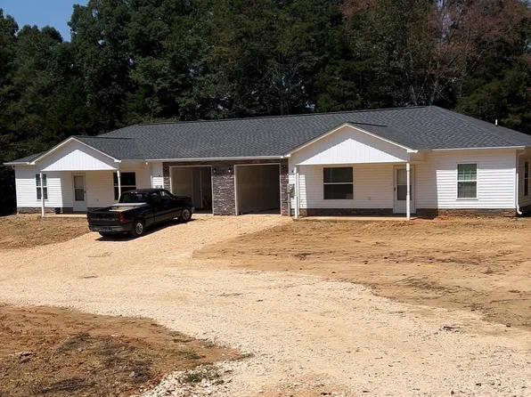 54 Caraway Hills Rd, Milan, TN 38358