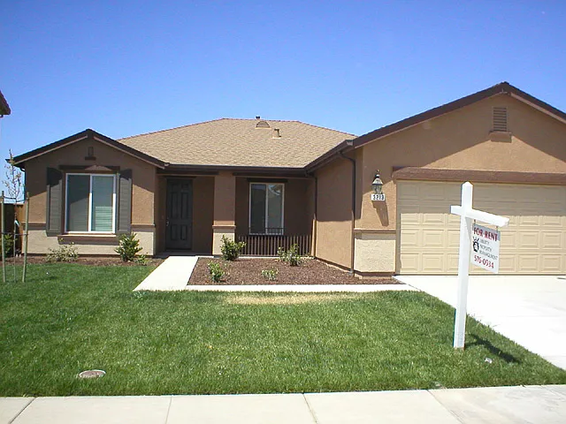 3213 Plantation Ct photo 1
