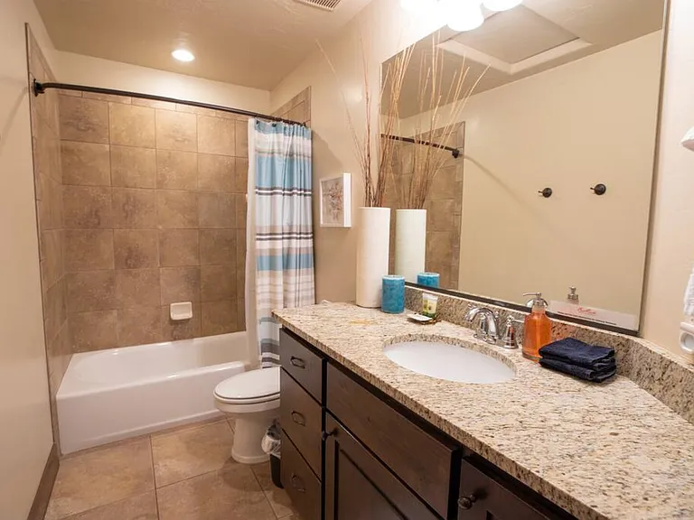 E Torrey Pines Dr — Photo 21