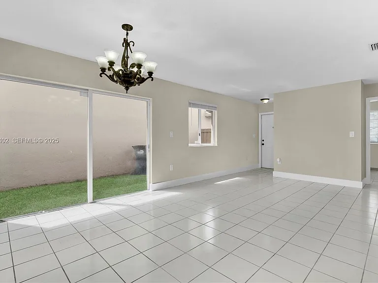 16215 SW 137th Ct — Photo 5
