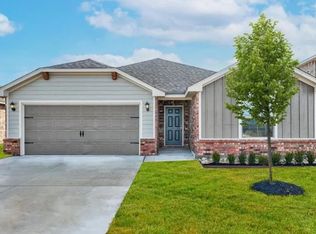 1612 Maroon Dr, El Reno, OK 73036