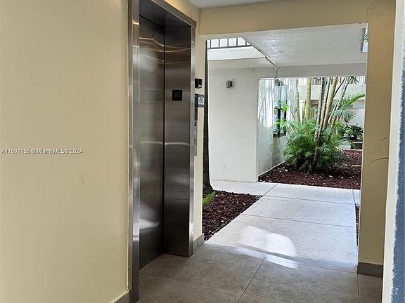 4th image of 20441 NE 30th Ave #1089