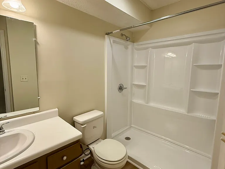5615 Hornaday Rd #F — Photo 8