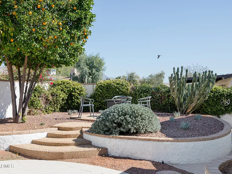 6302 E Winchcomb Dr — Photo 72