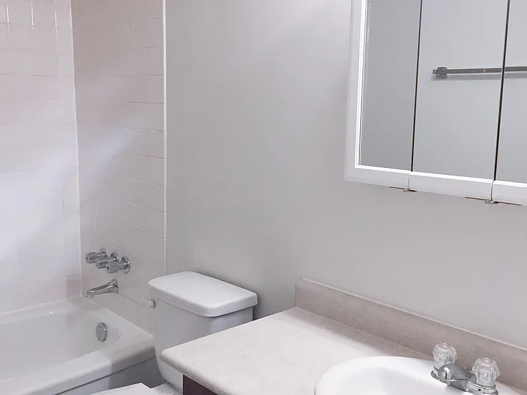 1740 Taylor Ave — Photo 21