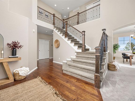 4th image of 2477 Bellavista Street