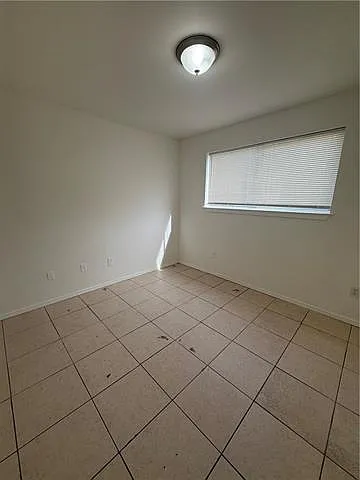 709 N Robertson St #108 — Photo 6