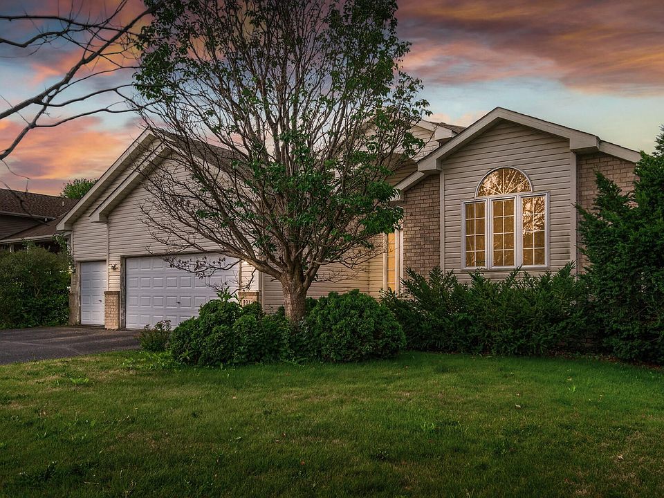 1st image of 3311 Bluebell Ave N