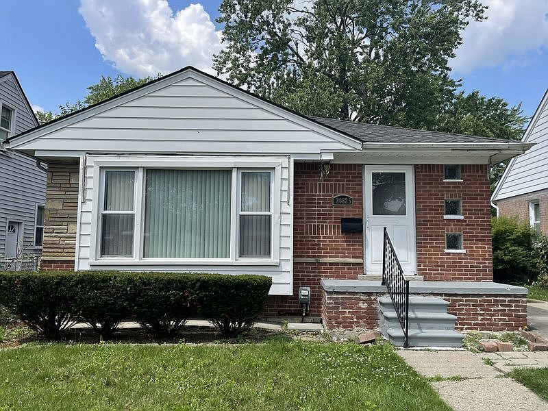 1st image of 20825 Caledonia Ave