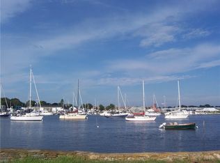 11 Mathewson Rd, Barrington, RI 02806