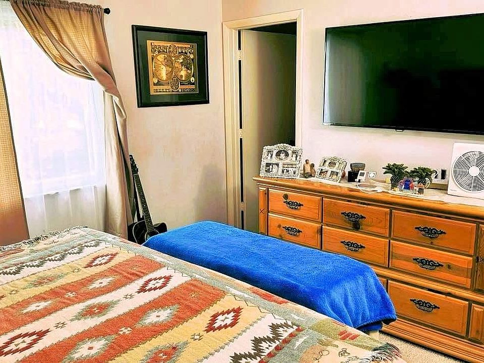 1st image of 1517 SE Minorca Avenue