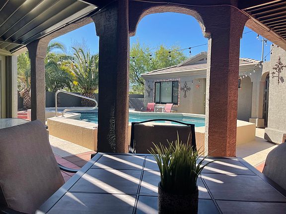 2nd image of 1444 E Las Palmaritas Dr