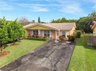 7542 NW 44th Ct, Coral Springs, FL 33065