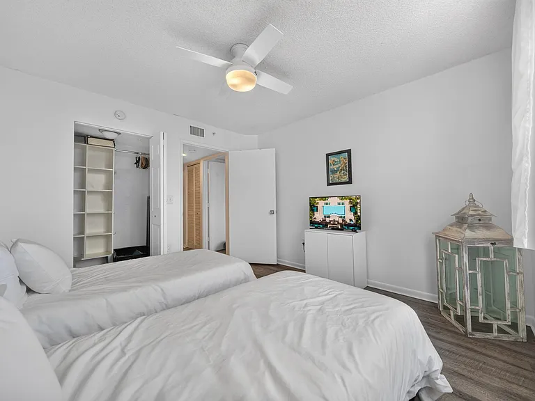 520 SE 5th Ave #2211 — Photo 22