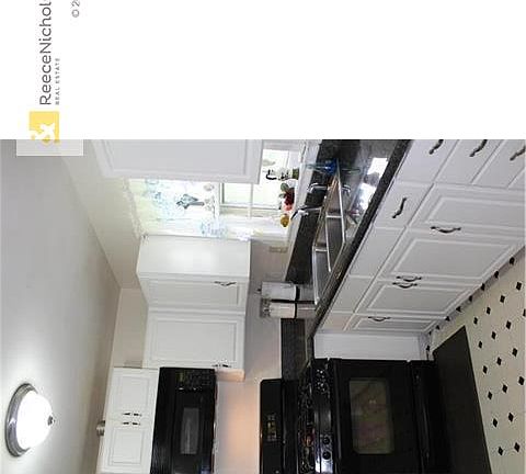5th image of 11104 E 35th Ter S