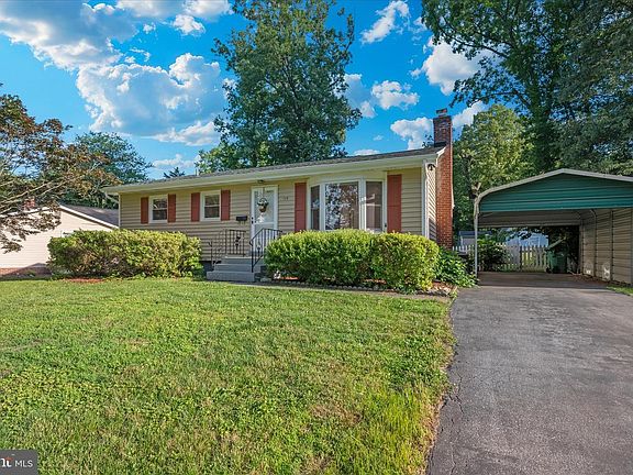 2nd image of 115 Woodland Rd