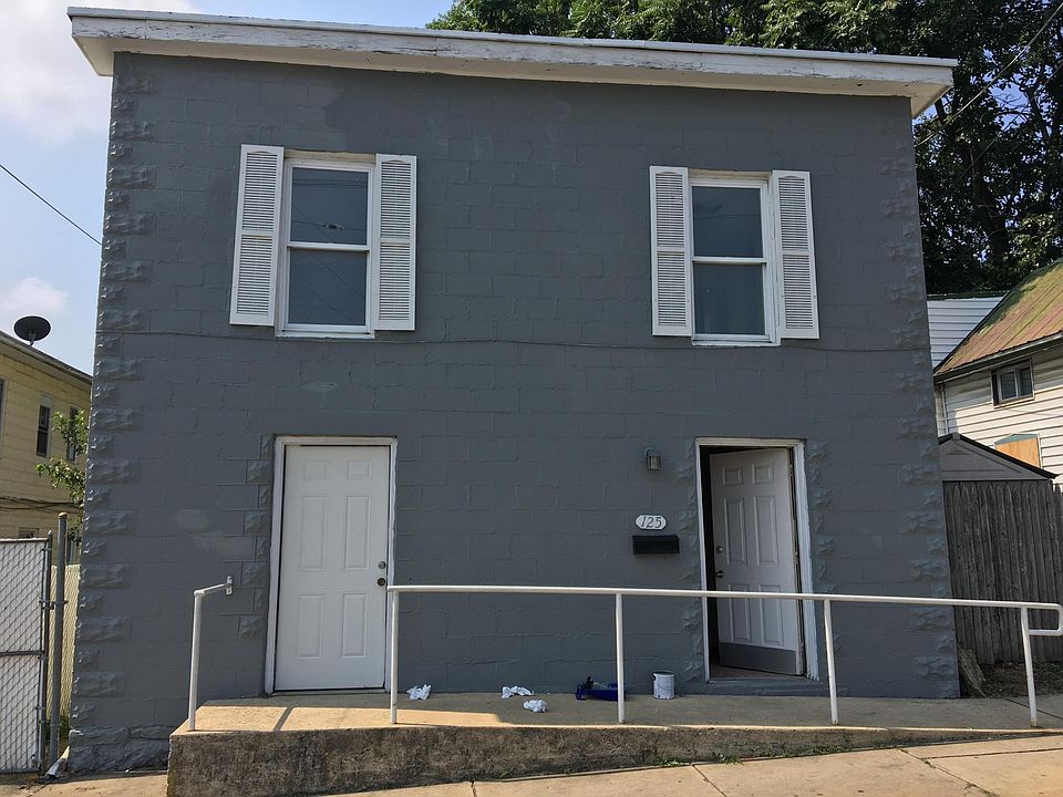 1st image of 125 W Church St