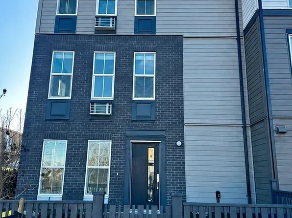 8161 201st St #9, Langley, BC V2Y 4J1