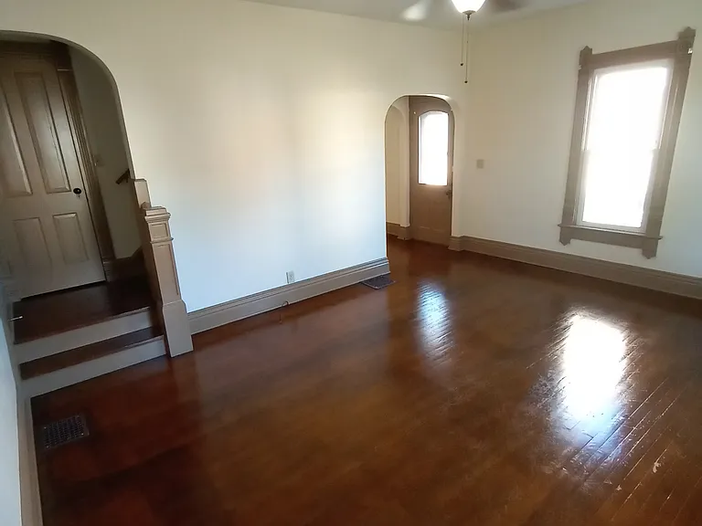 825 Tremont Ave SW #B — Photo 10