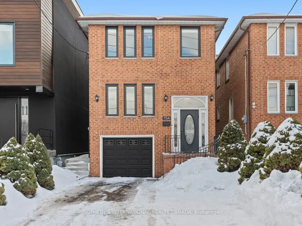15 A Schell Ave, Toronto, ON M6E 2S7