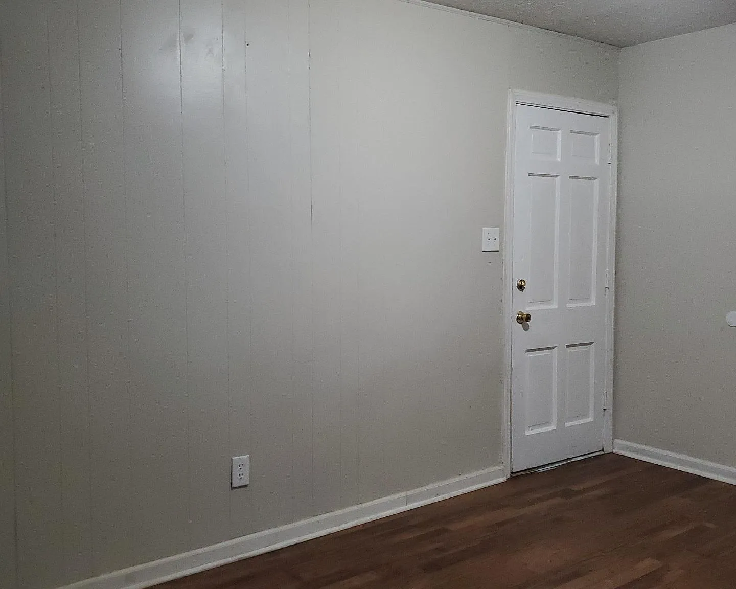 201 McRee St — Photo 4