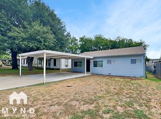 110 N Redford Ln, White Settlement, TX 76108