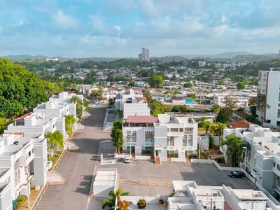 17 SAN JOSE #906, Guaynabo, PR, 00969
