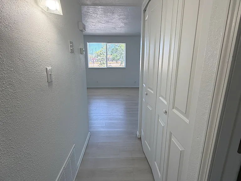 10624 Towner Ave NE #C — Photo 23