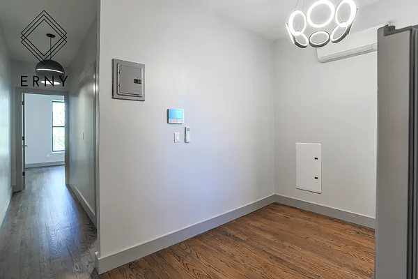 Rented by ERNY LLC | media 7