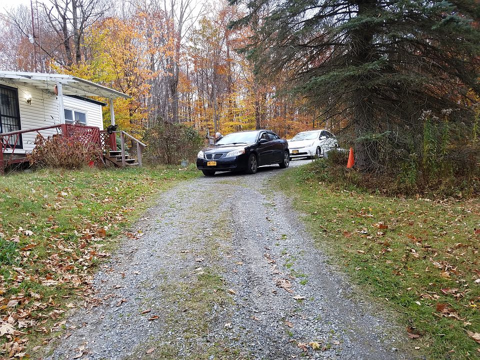 2nd image of 413 Smith Rd