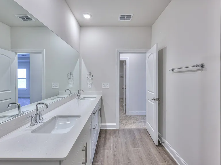 1291 Bluffton Cir — Photo 23