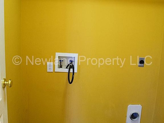 5th image of 14306 S Summit Ct