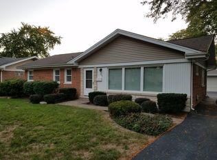 420 Catalpa Ave, Itasca, IL 60143