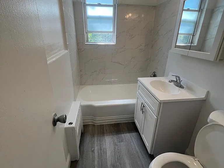 151 S Munn Ave — Photo 5