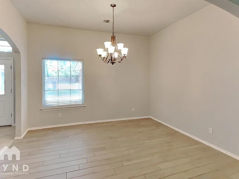 3317 Wood Valley Rd — Photo 8