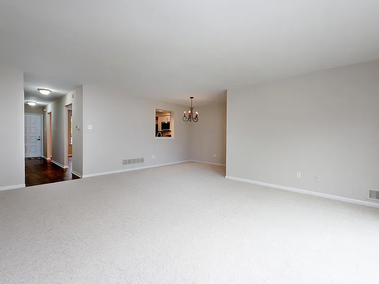 125 Conway Ct — Photo 10