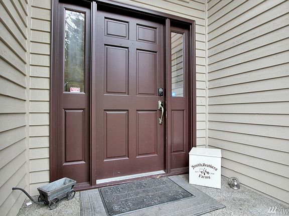 2nd image of 1905 11th Street Pl SW