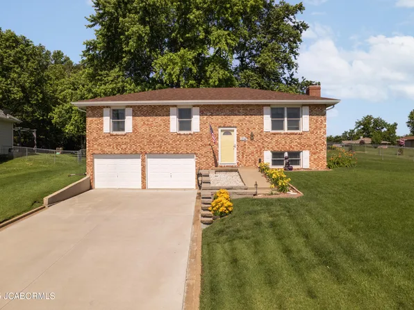 1314 Raymond Rd, Jefferson City, MO 65109