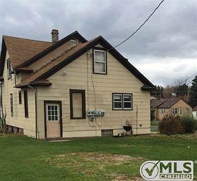 2nd image of 808 N 5th Ave
