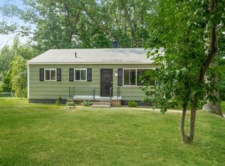 3 Juniper Ln, Georgetown, MA 01833