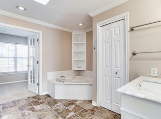 23 Victoria Dr, Rowlett, TX 75088